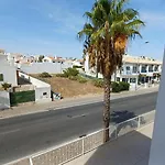 Apartman 3 Bedroom In Oura With Amazing Pool At Walking Distance To Beach, Strip And Old Town, Wifi And Ac, Private Albufeira