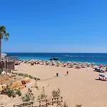 3 Bedroom In Oura With Amazing Pool At Walking Distance To Beach, Strip And Old Town, Wifi And Ac, Private شقة