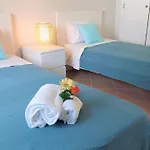 3 Bedroom In Oura With Amazing Pool At Walking Distance To Beach, Strip And Old Town, Wifi And Ac, Private * אלבופיירה