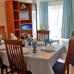 3 Bedroom In Oura With Amazing Pool At Walking Distance To Beach, Strip And Old Town, Wifi And Ac, Private דירה *