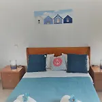3 Bedroom In Oura With Amazing Pool At Walking Distance To Beach, Strip And Old Town, Wifi And Ac, Private דירה