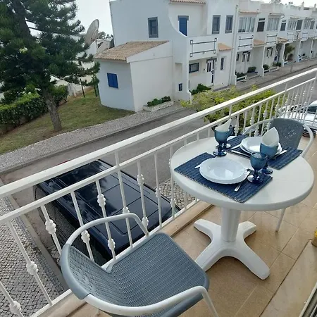 3 Bedroom In Oura With Amazing Pool At Walking Distance To Beach, Strip And Old Town, Wifi And Ac, Private Apartament