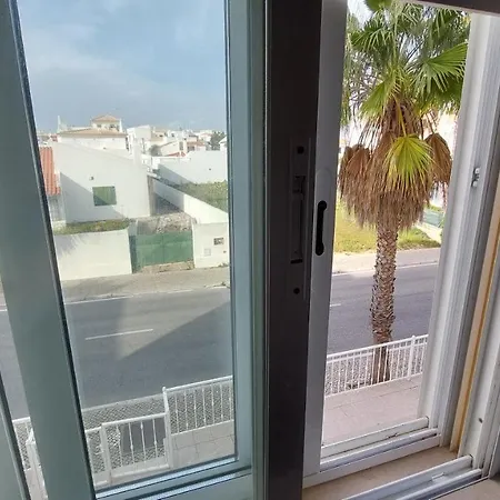 3 Bedroom In Oura With Amazing Pool At Walking Distance To Beach, Strip And Old Town, Wifi And Ac, Private Apartamento