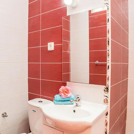 Apartament 3 Bedroom In Oura With Amazing Pool At Walking Distance To Beach, Strip And Old Town, Wifi And Ac, Private Albufeira